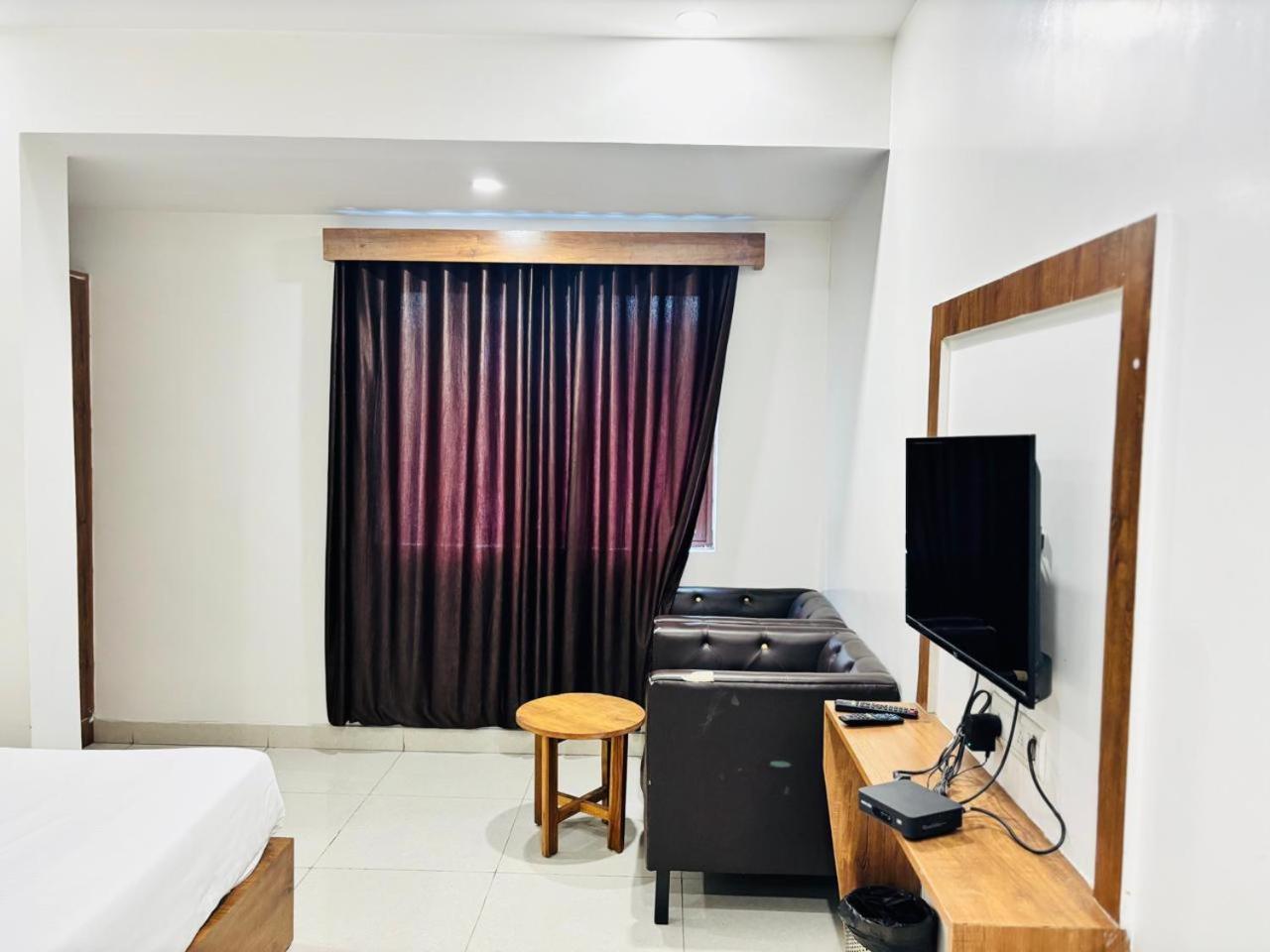 Hotel Bg Inn Bangalore Exterior photo