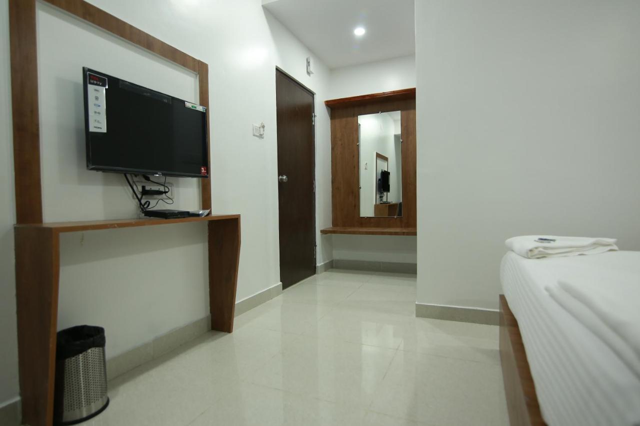 Hotel Bg Inn Bangalore Exterior photo